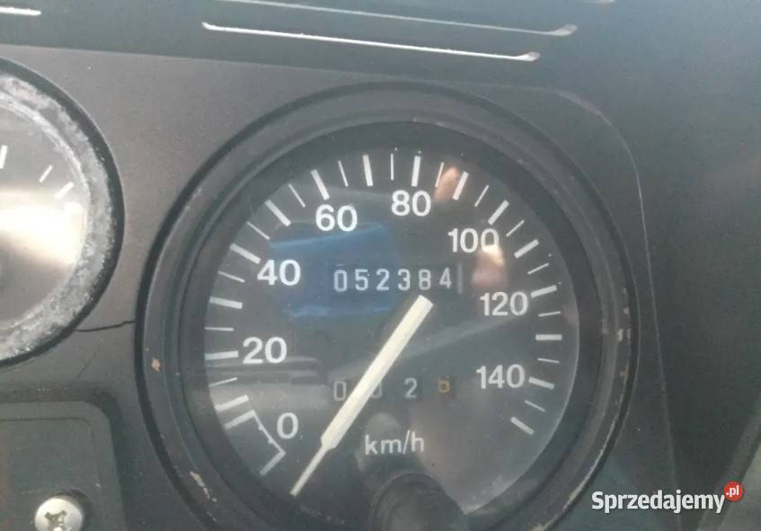 Pancerny Land Rover Defender 1992r 35 benzyna