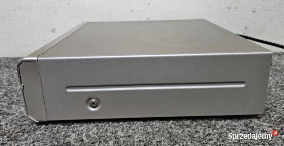 Odtwarzacz CD Denon DCDF101 koszt wysyłki 16