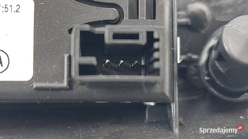 PEUGEOT 2008 II 20r lampka podsufitki 9814757480 świętokrzyskie Kielce