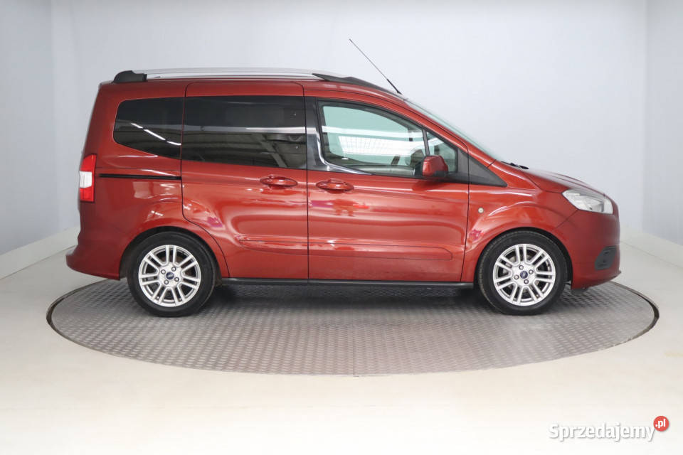Ford Tourneo Courier 15 TDCI radio