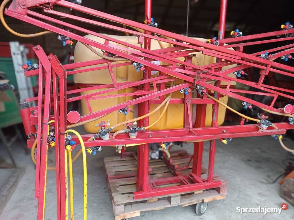 Opryskiwacz 800L 1215m Zawieszane