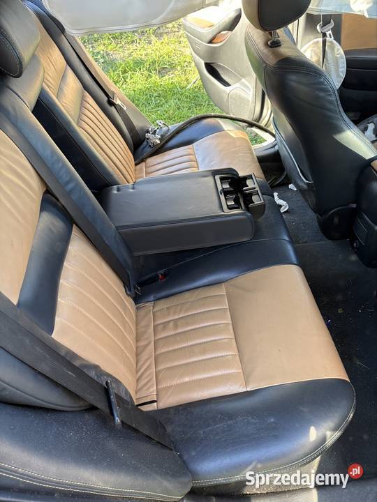 Wnętrze skórzane Toyota avensis t25 kombi Durąg sprzedam