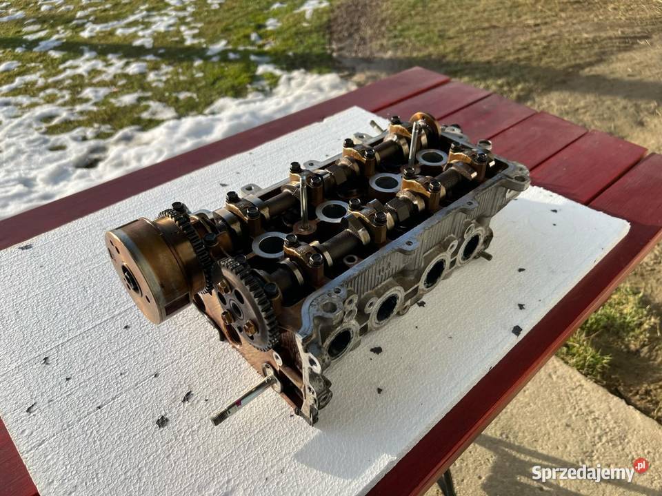 Głowica silnika Toyota Yaris II 2 13 vvti 2SZFE osobowe Głowice cylindrów Jodłowa