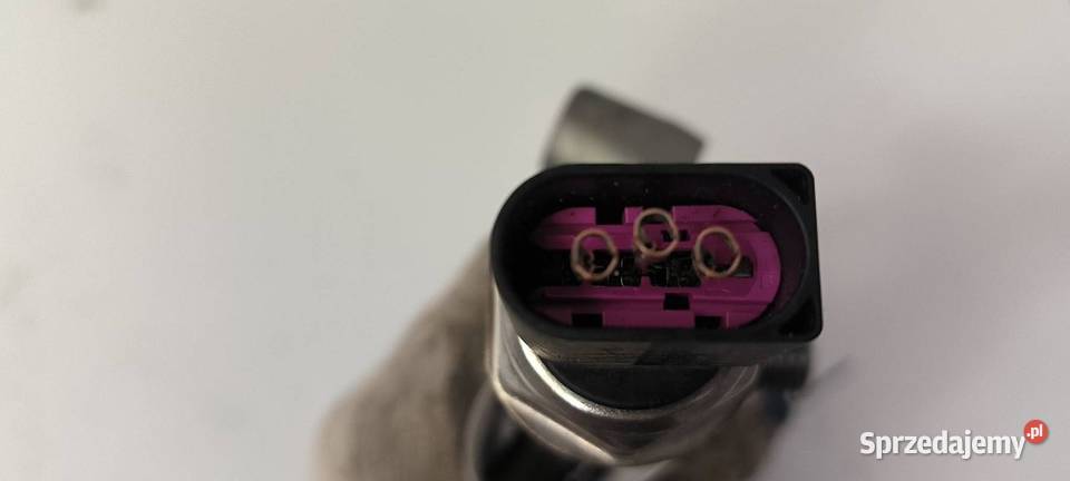 LISTWA WTRYSKOWA AUDI Q7 II 4M 059130089CS Lipno sprzedam