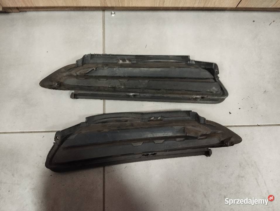 Honda CRZ KRATKA HALOGENU PRAWA LEWA Kozubszczyzna