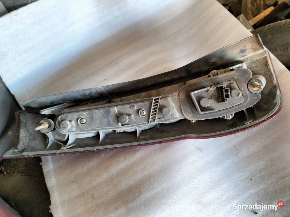 PUNTO 1 LAMPA TYŁ TYLNA PRAWA Kamień-Kolonia