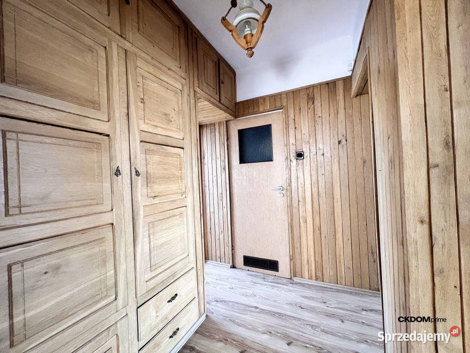 Kameralny bliźniak 260 m Idalin Radom 3 garaże