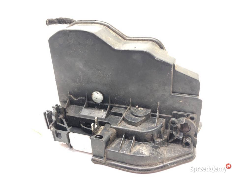 ZAMEK DRZWI LEWY PRZÓD BMW E61 Kombi 0410