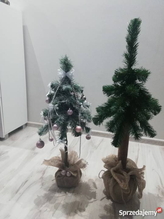 Ozdoby świątecznestroikichoinki na pniu choinki Zelów