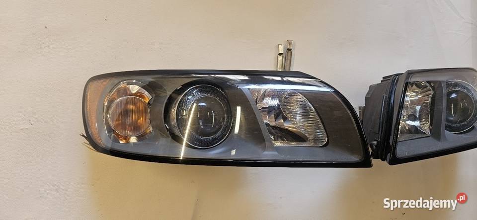 Lampy przód volvo v50 ładny stan xenon Jarosław sprzedam