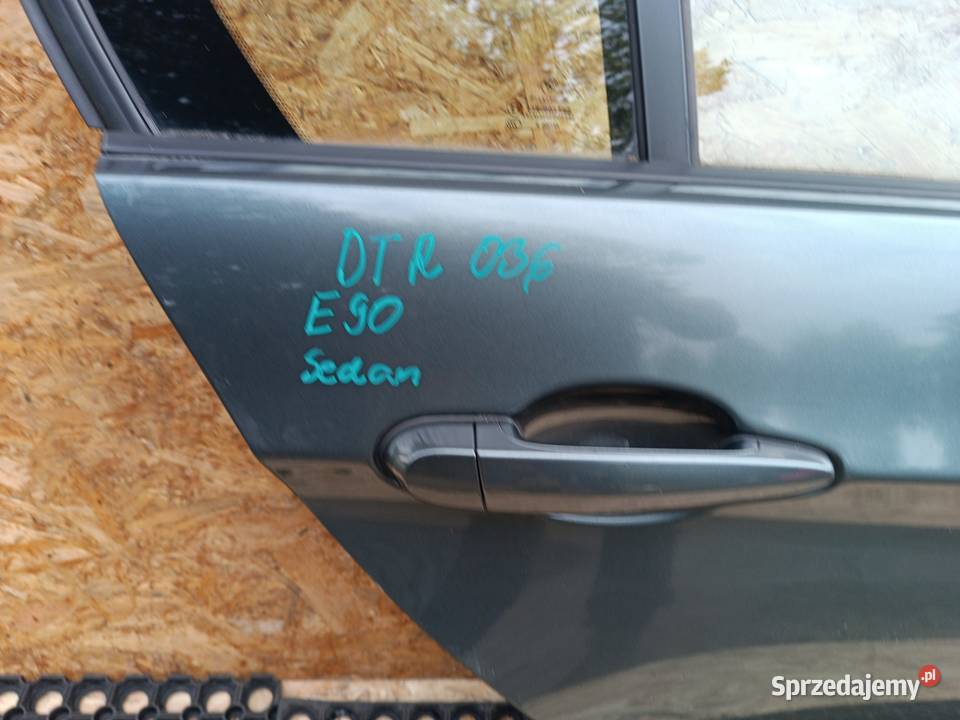 BMW E90 SEDAN DRZWI TYŁ TYLNIE PRAWE PRAWY Słowikowo