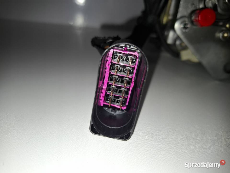 POMPA WTRYSKOWA VW 19 TDI 0460404972 038130107B Kartuzy