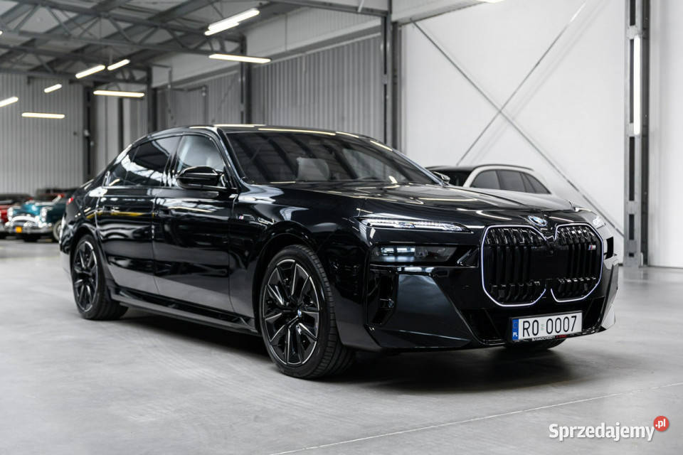 BMW M760 Gwarancja 012029 Pełne wyposażenie PPF małopolskie