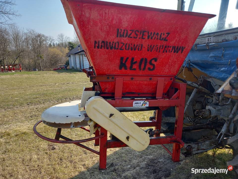 Rozsiewacz nawozowo wapnowy kłos Zwiartówek sprzedam