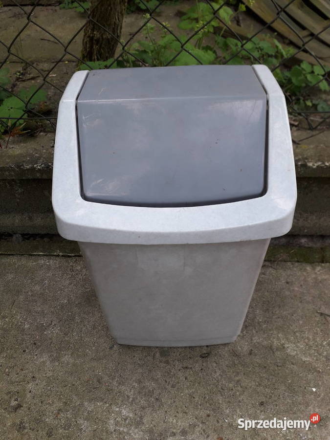 Szary kosz plastikowy z pokrywą chyba nie Kraków
