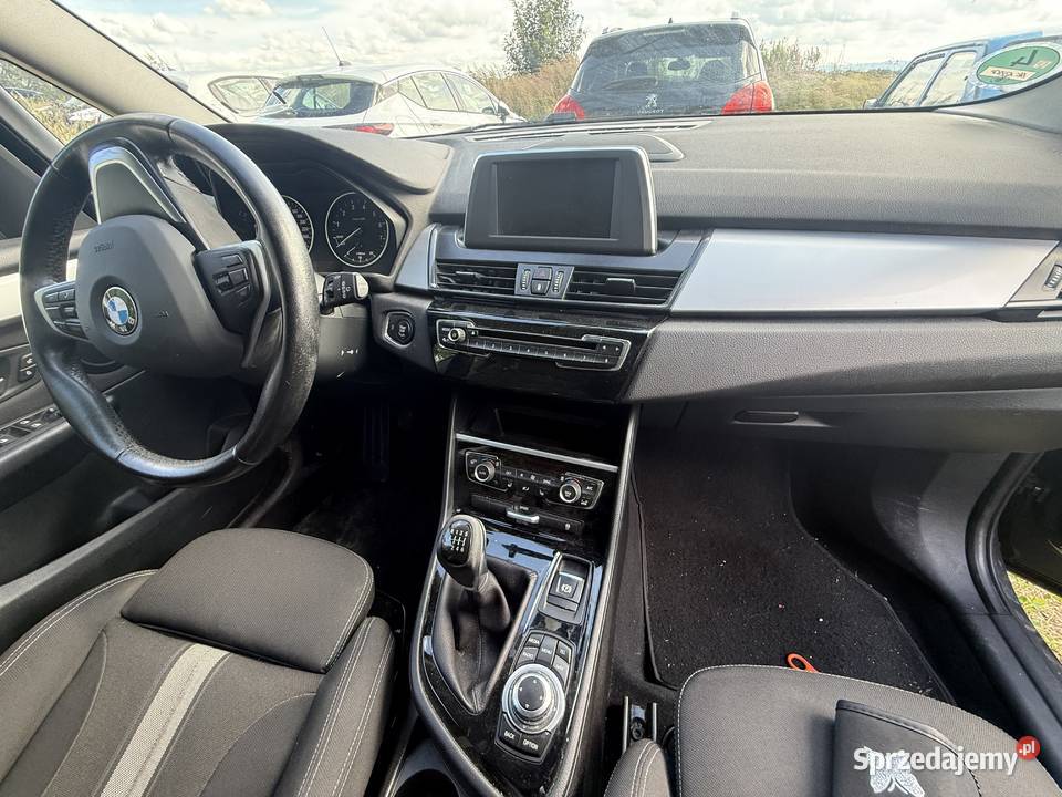 BMW Seria 2 218i 2016 Manual Rok produkcji 2016 Krosno
