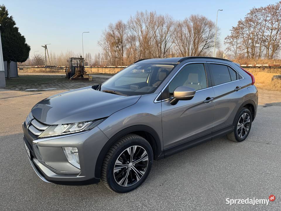 Mistubishi Eclipse Cross 15 BENZYNA Klimatronik kamera cofania