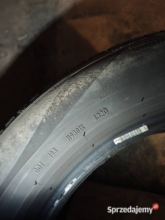 Opony zimowe Dunlop 235 55 r18 używane Stalowa Wola sprzedam