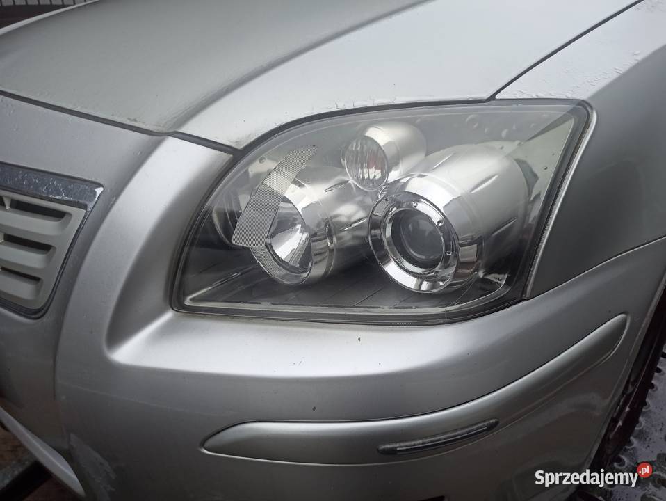 REFLEKTOR LEWY LAMPA PRZÓD TOYOTA AVENSIS T25 osobowe dolnośląskie sprzedam