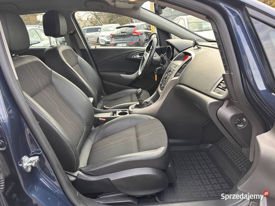 Opel Astra Bogata wersjaNowy rozrząd Serwis aluminiowe felgi Warszawa