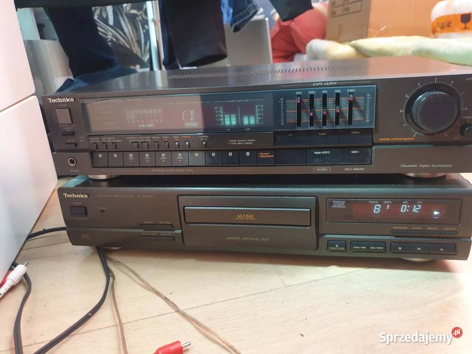 Technics SAR 230 amplituner z pilotem
