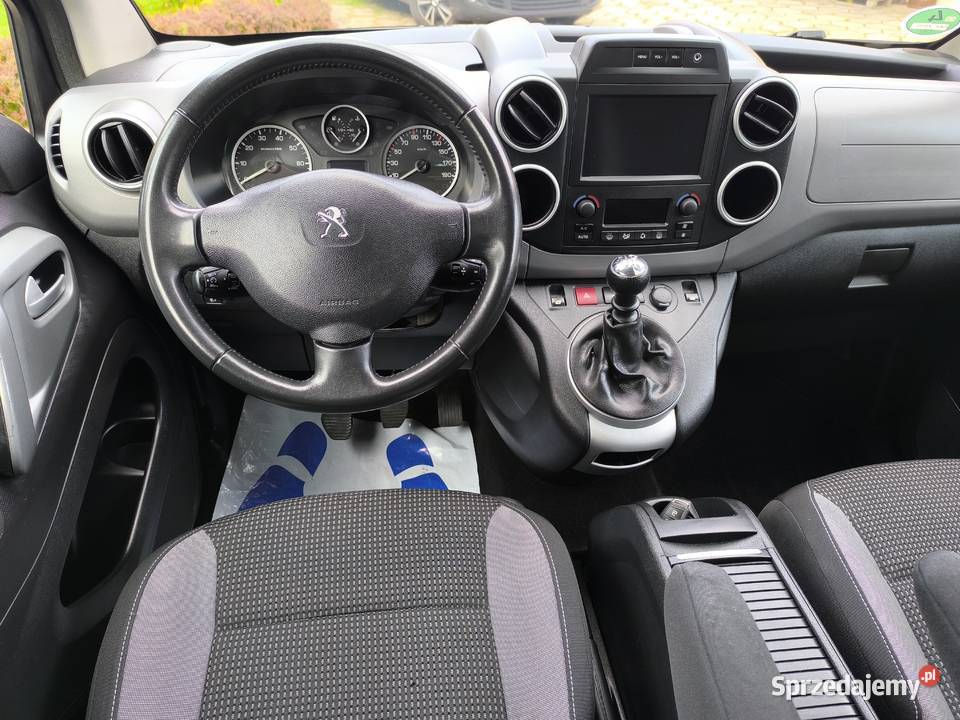 Peugeot Partner III lift 7 osobowy 16 bluehdi komputer pokładowy Tarnów