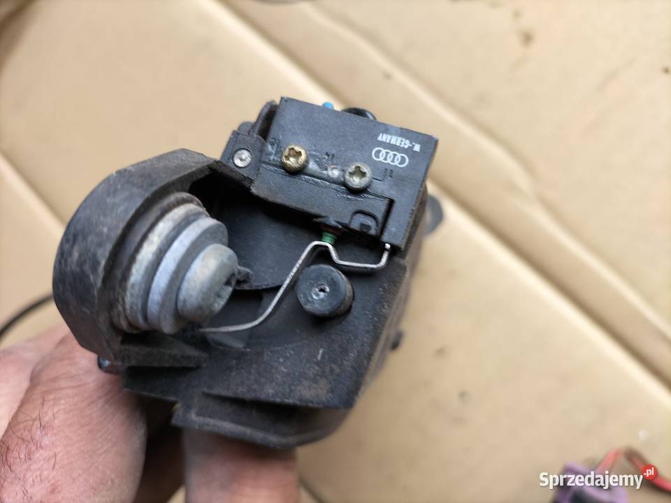 AUDI 80 B4 80B4 KLAMKA ZEWNĘTRZNA PRAWY PRZÓD osobowe Kamień-Kolonia