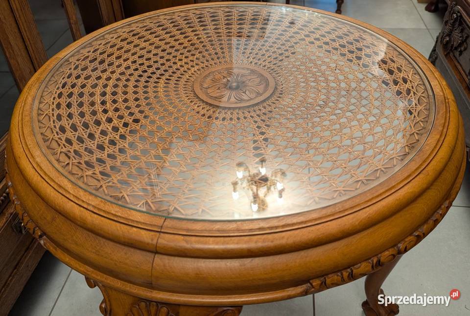 ładny dębowy okrągły stolik na lwich Dąbrowa Górnicza