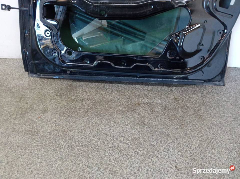 DRZWI PRAWE PRZÓD CZARNE Bmw Seria 5 VI 2010