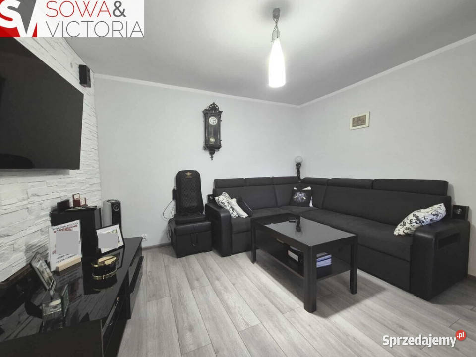 Dwa poziomy i niezależne wejście w centrum Świebodzice