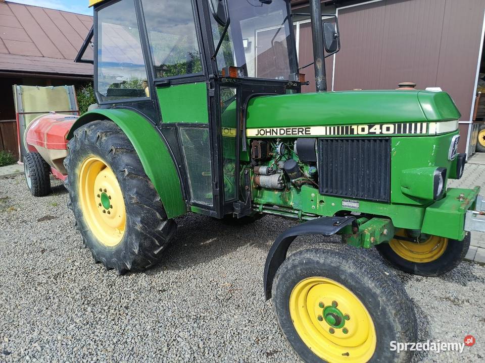 John Deere 1040