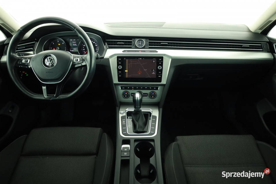 VW Passat 20 TDI światła LED Passat Piaseczno