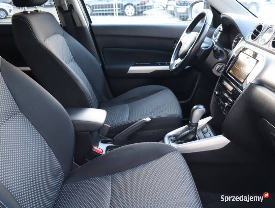 Suzuki Vitara 16 VVT szary Piaseczno