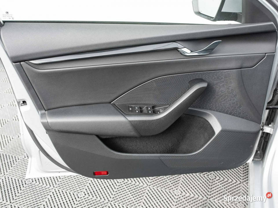 koda Octavia GD1F03215 TSI Ambition Kcofania Pępowo
