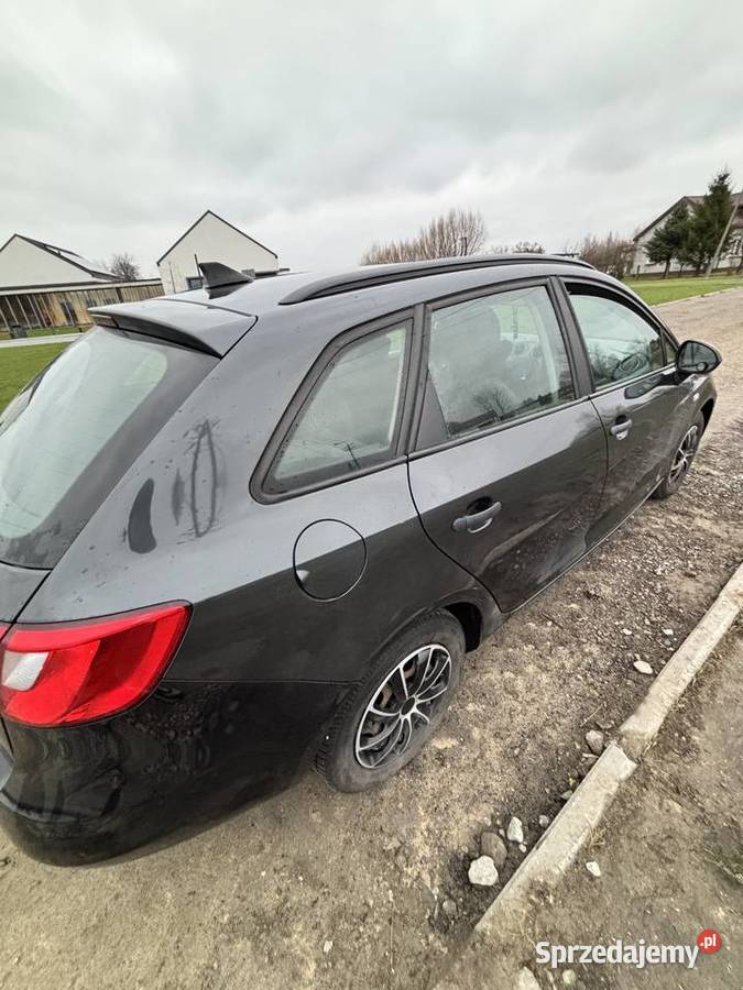 Seat Ibiza IV 6J 2011 12 tdi mały przebieg stan klimatyzacja Samochody osobowe Tłuszcz