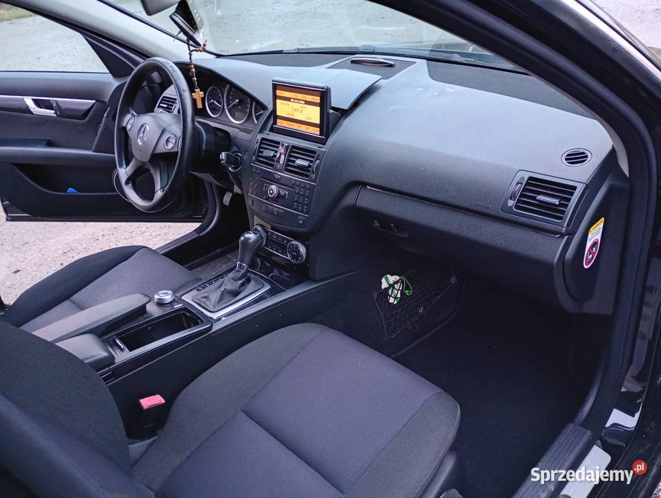 Mercedes Benz W204 200 cdi 136KM