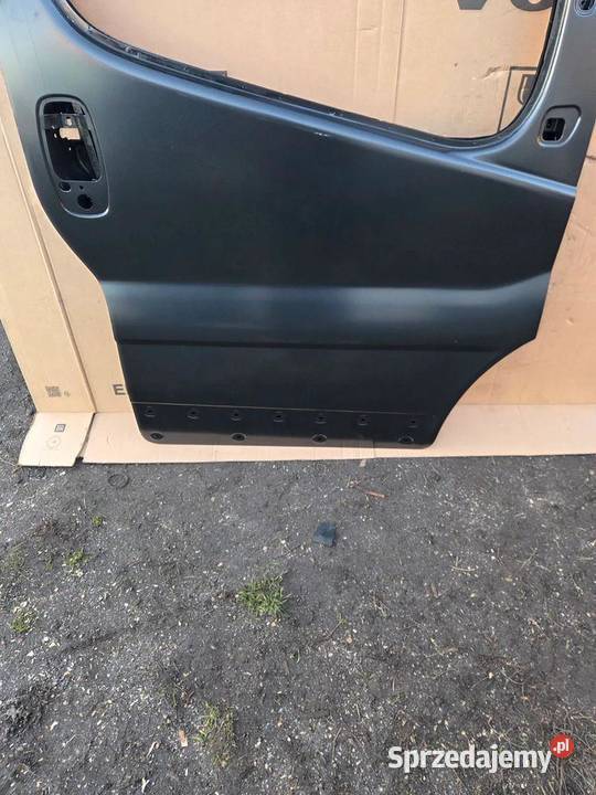 Drzwi prawe prawy przód przednie Renault Trafic