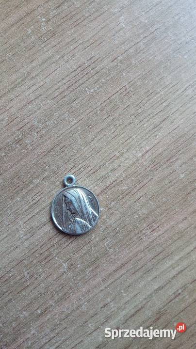Medalik z Matką boską Warszawa