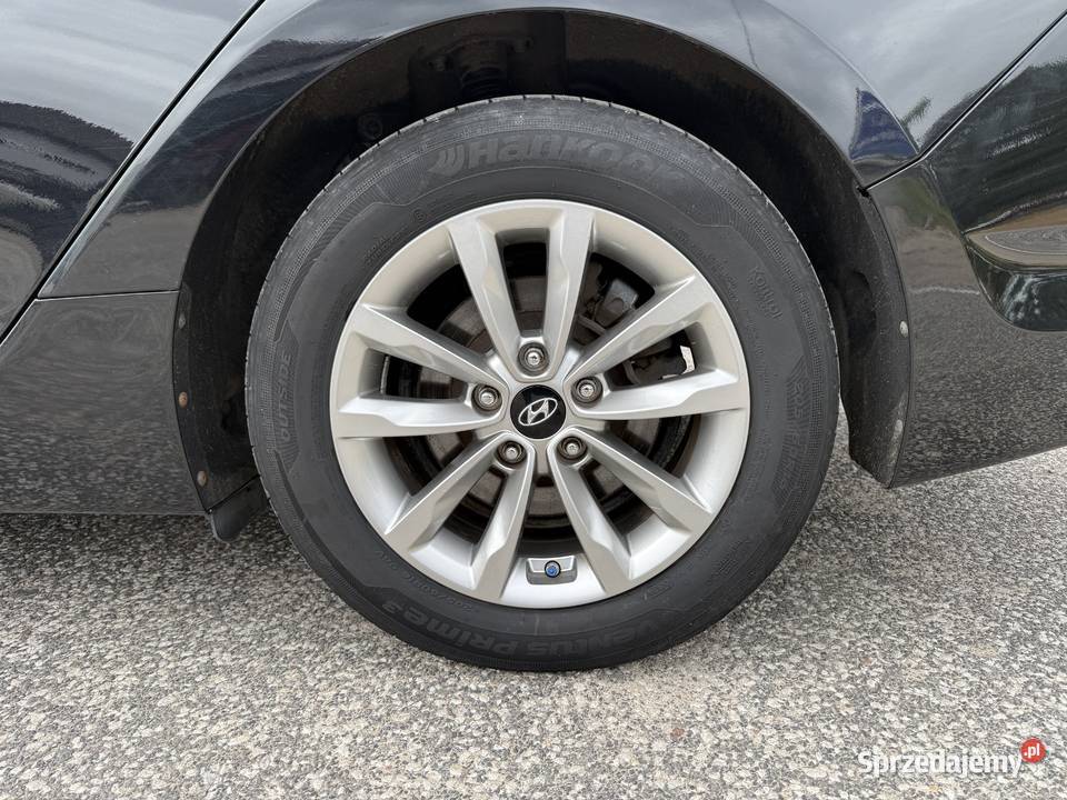 Hyundai i40 16 BENZYNA Klimatronik Nawigacja garażowany Konin