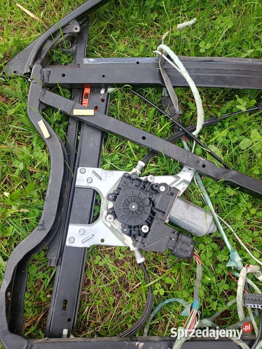 Mechanizm podnośnik szyby prawy przód Pstrągowa sprzedam