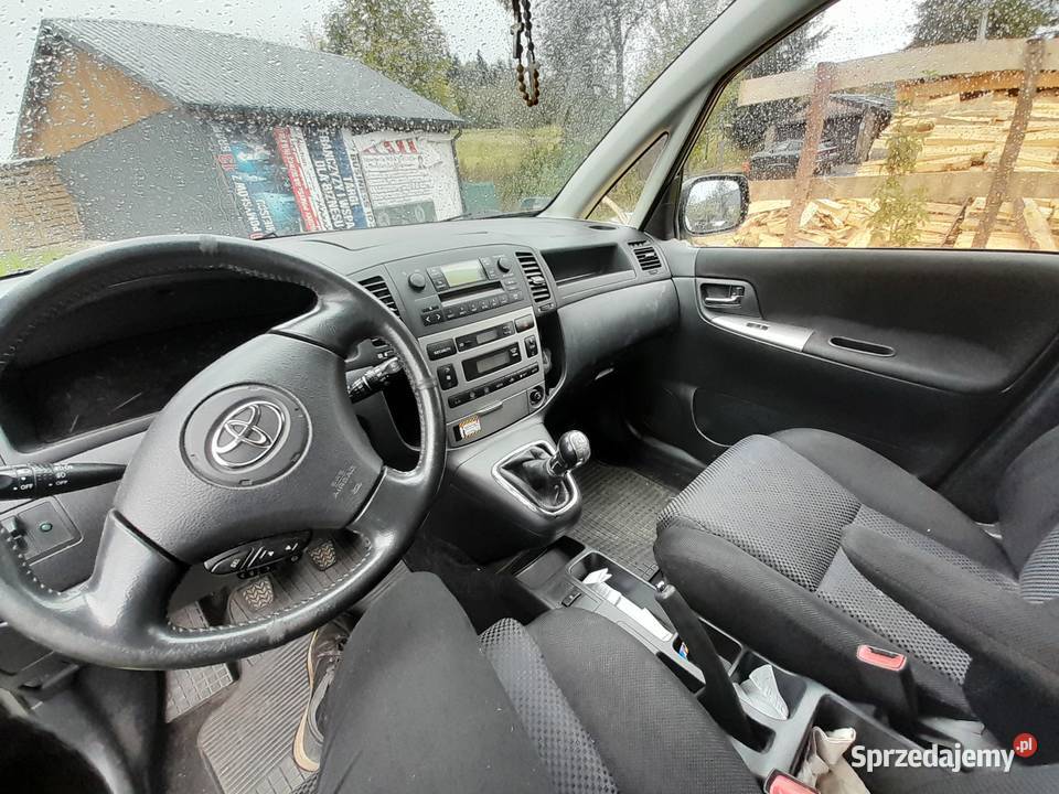 Sprzedam toyota Corolla verso Łętownia