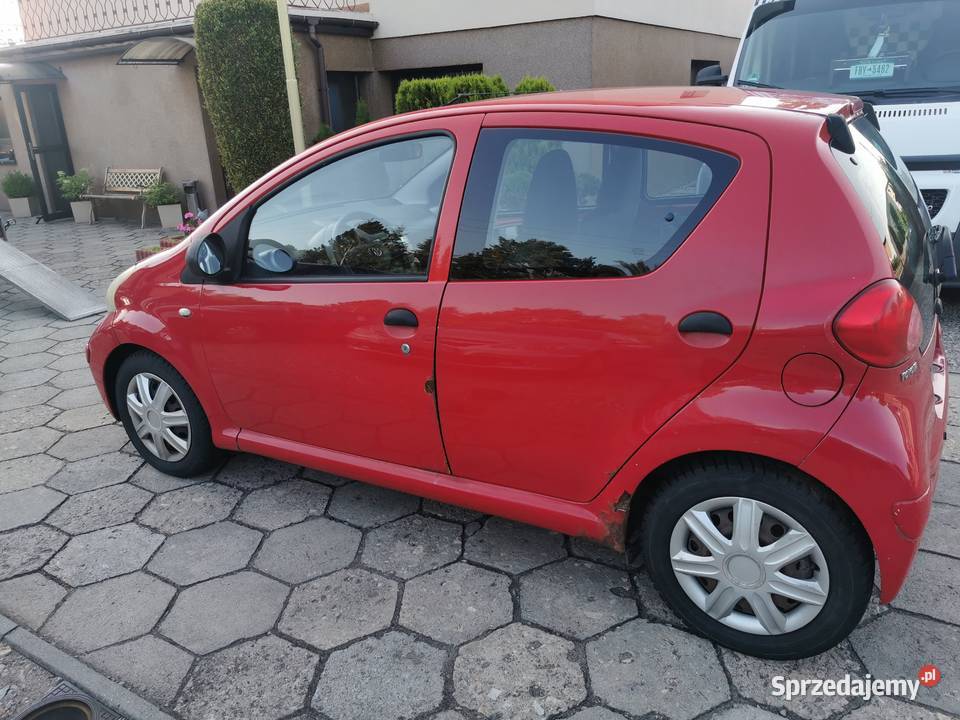 sprzedam toyota aygo 10 benzyna