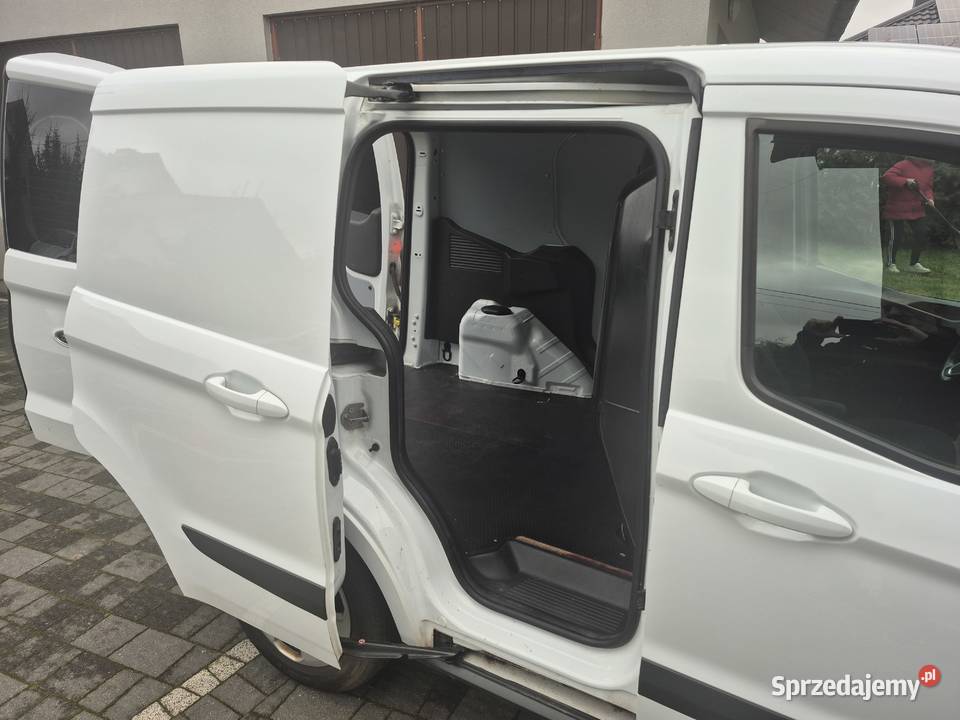 Ford Transit Courier 15 Diesel 2018 r przebieg Ostrołęka