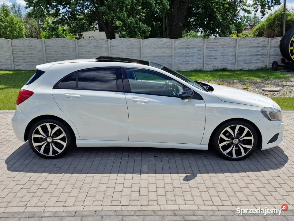 Mercedes A 180 16 Benzyna Automat Bixenon Ledy elektryczne lusterka Strobice sprzedam