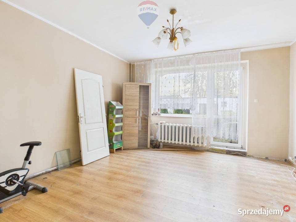 Dom szeregowy działka garaż 3 w 1 500m2