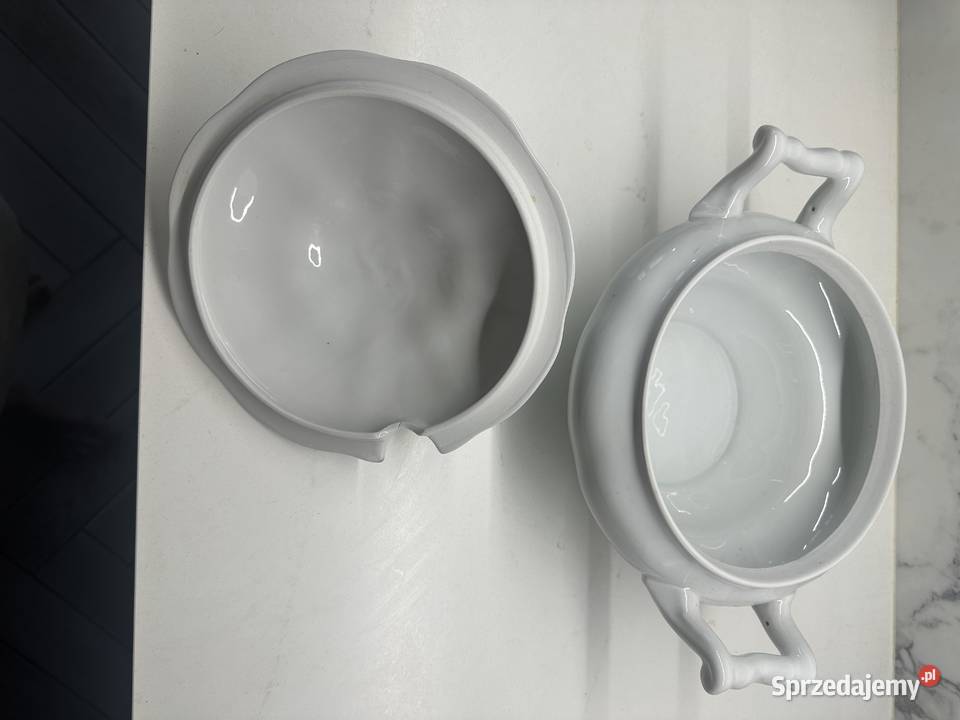 Waza porcelana Karolina z lat PRLu Łódź