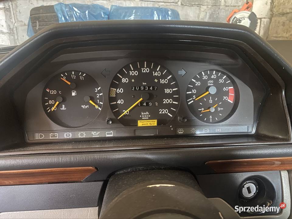 Mercedes Benz 230 ce Chroberz