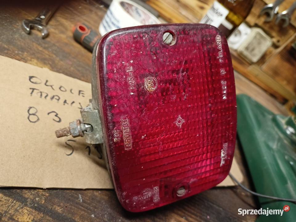 lampa fiat 126p przeciwmgielna sprzedam