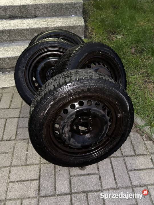 2055516Felgi z zimowymi oponami 2055516 Ozorków