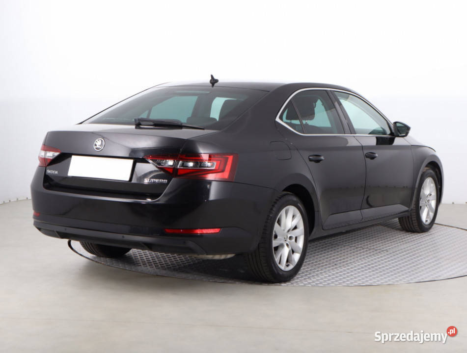 Skoda Superb 20 TSI światła przeciwmgielne Piaseczno